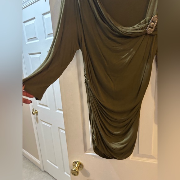 Tunic - Picture 3 of 4